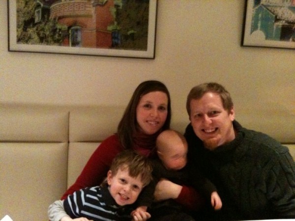 fellow diners snapped this family shot